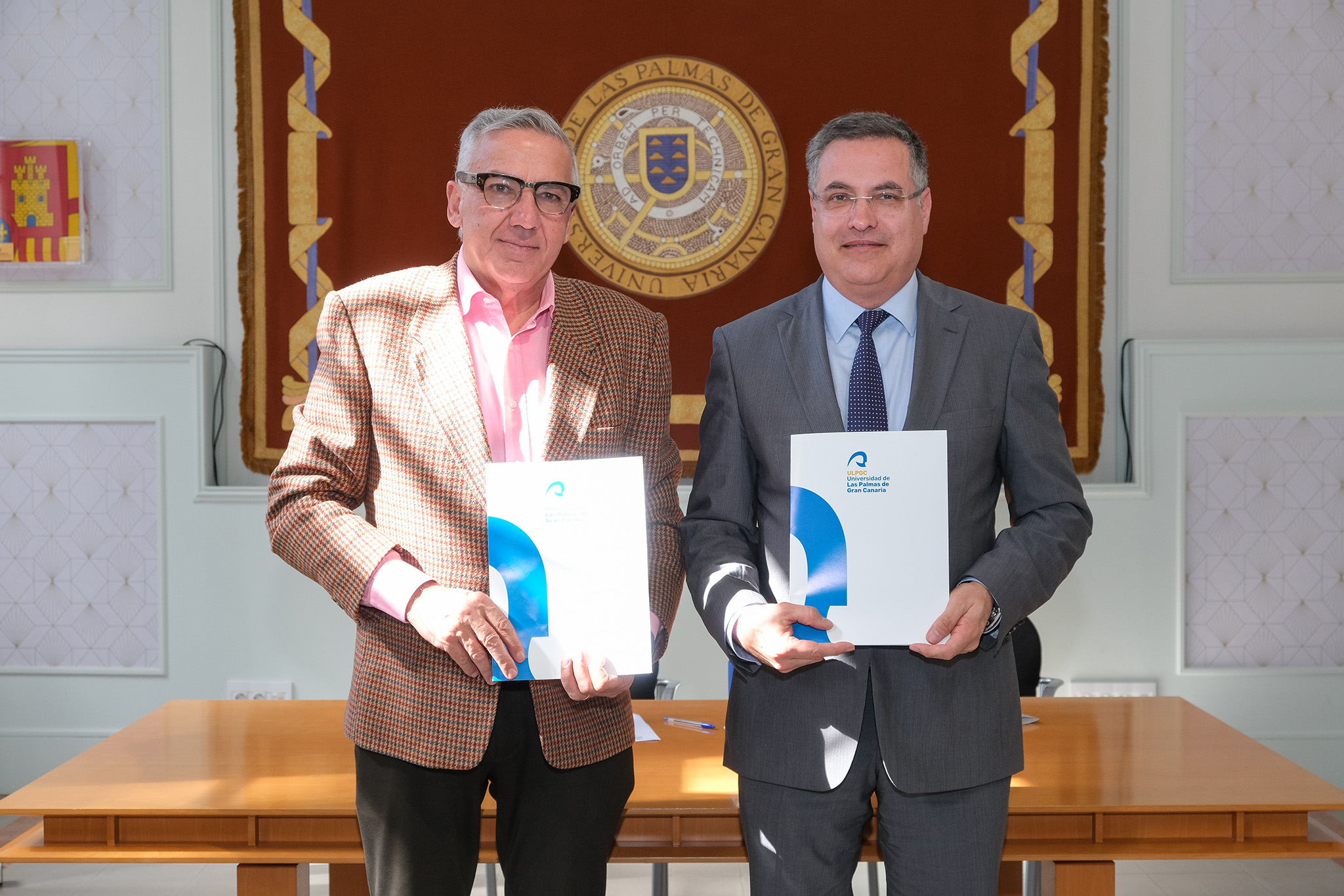 firma cátedra IA y robótica